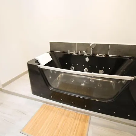 Apartment L'etoile : Beau T3 Renove /wifi *